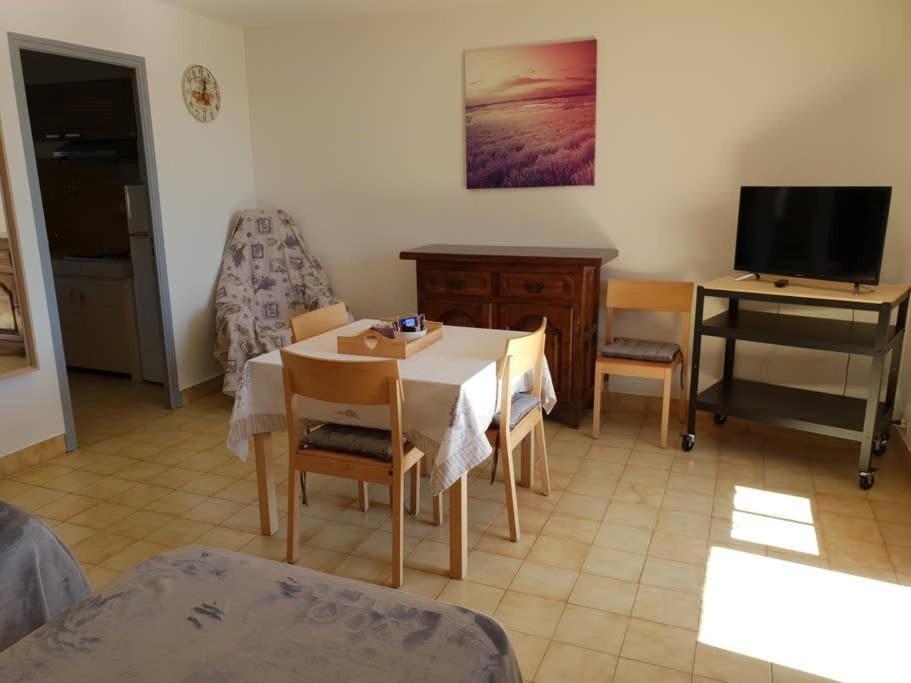Residence Lou Cigaloun - Ana Location Greoux-les-Bains ภายนอก รูปภาพ