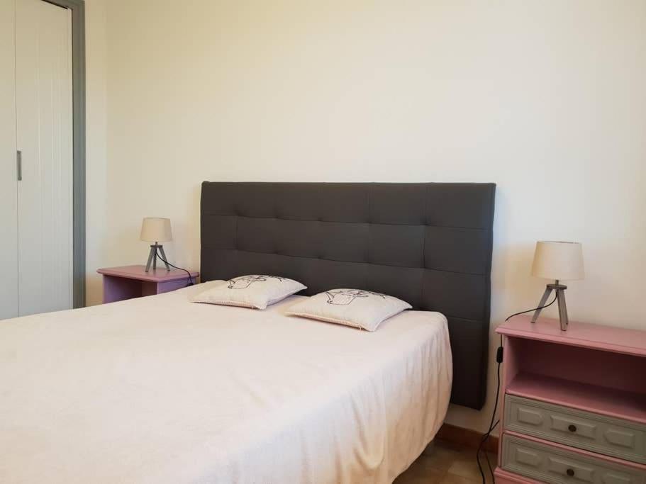 Residence Lou Cigaloun - Ana Location Greoux-les-Bains ภายนอก รูปภาพ