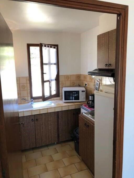 Residence Lou Cigaloun - Ana Location Greoux-les-Bains ภายนอก รูปภาพ