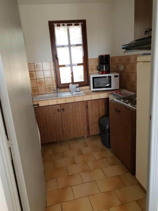 Residence Lou Cigaloun - Ana Location Greoux-les-Bains ภายนอก รูปภาพ
